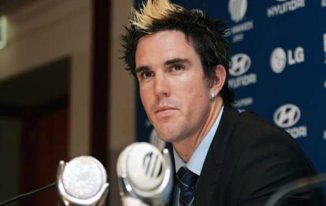 Kevin Pietersen New Hairstyle 2019