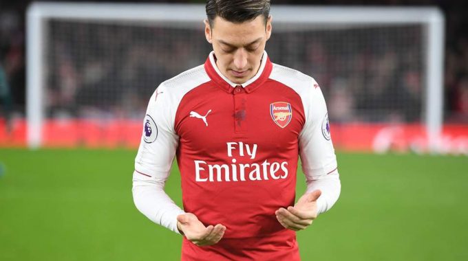 Mesut Ozil Haircut Name 2019